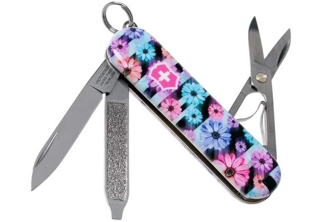 Victorinox Classic SD Dynamic Floral Limited Edition 2021 0.6223.L2107 Swiss Pocket Knife 1 Victorinox Classic SD Dynamic Floral Limited Edition 2021 0.6223.L2107 Swiss Pocket Knife